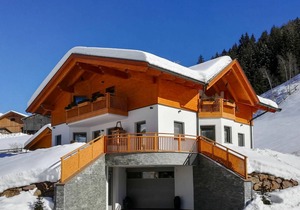 169 m² Apartment ∙ 6 bedrooms ∙ 14 guests