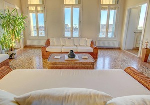 170 m² Apartment ∙ 2 bedrooms ∙ 4 guests