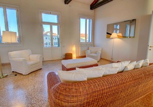 170 m² Apartment ∙ 2 bedrooms ∙ 4 guests
