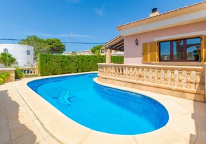 170 m² Villa ∙ 3 bedrooms ∙ 6 guests