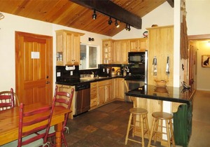 1711 Cedar Crest Home