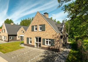 172 m² Bungalow ∙ 6 bedrooms ∙ 12 guests