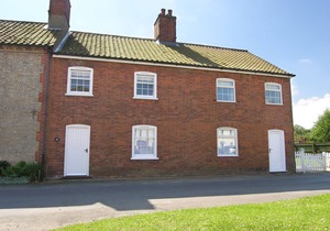 18 The Green - Three Bedroom House, Sleeps 5