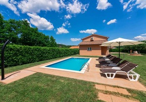 180 m² House ∙ 4 bedrooms ∙ 8 guests