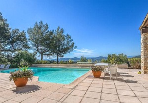 180 m² House ∙ 4 bedrooms ∙ 6 guests