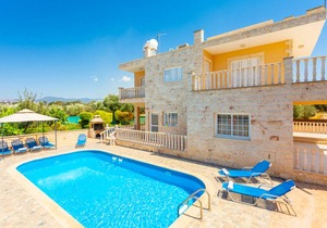 180 m² Villa ∙ 3 bedrooms ∙ 7 guests