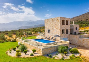 190 m² Villa ∙ 4 bedrooms ∙ 8 guests