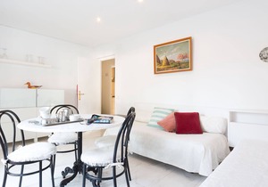 1ANC 12 - Basic 1 bedroom apartment located very close to the beach of Llafranc