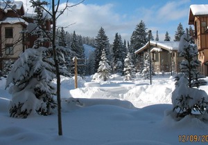 1BR Executive Suite in Solitude Village - 300 steps to chairlifts - upgraded