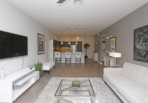 1BR Lux. Apartments Near Facebook Headquarters