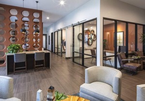 1BR Lux. Apartments Near Facebook Headquarters