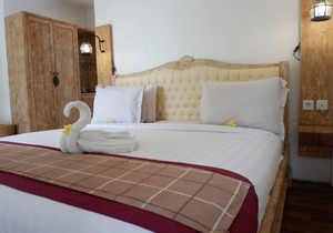 1BR Studio Room w/ Jungle View in Ubud Center (2)