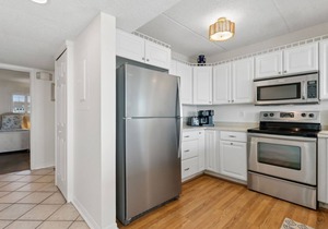 1st Floor, 2 Bed/2 Bath Oceanfront condo sleeps 6.