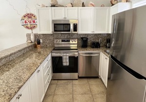 2/2 CONDO/GREAT LOCATION/NEW 40' BOAT SLIP @ RESORTS WORLD BIMINI BAY! Free WiFi