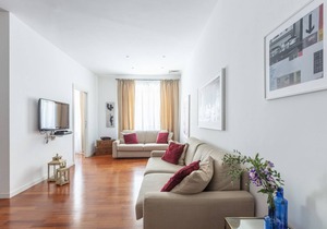 2 Apartments same building Piazza del Popolo 1+3