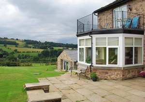 2 bedroom accommodation in Whaley Bridge near Buxton