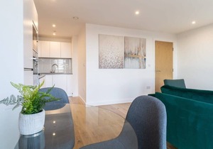 2 Bed Birmingham Apartment in Modern Development