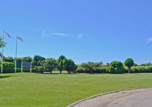 2 bedroom accommodation in St Margarets-at-Cliffe