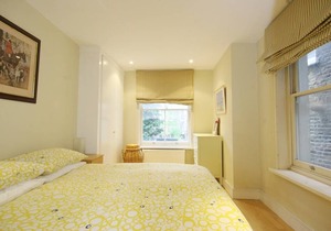 2 bedroom, 2 bathroom apartment in Notting Hill