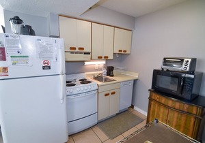 2 bedroom, 2 bath OCEANFRONT condo. Pool. Crescent Beach.