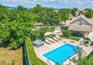 2 bedroom accommodation in Glavina Gornja
