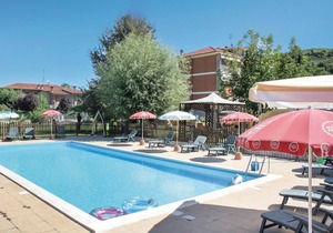 2 bedroom accommodation in Cisterna d´Asti AT
