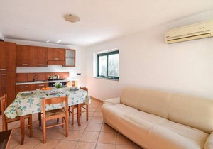 2 bedroom accommodation in PORTIGLIOLA