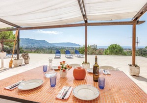 2 bedroom accommodation in Castellabate SA