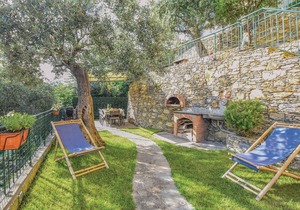 2 bedroom accommodation in Pieve Ligure (GE)