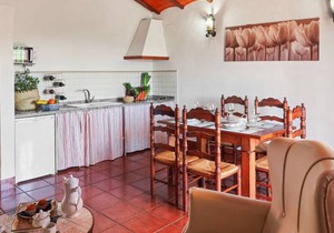 2 bedroom accommodation in Estepa