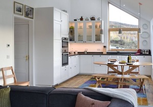 2 bedroom accommodation in Feriniquarrie, near Glendale