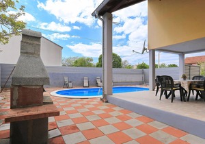 2 bedroom accommodation in Rastane Donje