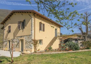 2 bedroom accommodation in Fivizzano