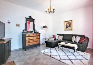 2 bedroom accommodation in Merindol