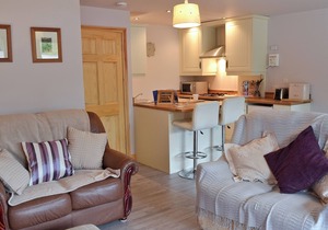 2 bedroom accommodation in Cutthorpe, near Chesterfield