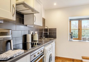 2 bedroom accommodation in Cutthorpe, near Chesterfield