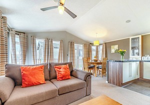 2 bedroom accommodation in Overseal, Nr Ashby-de-la-Zouch