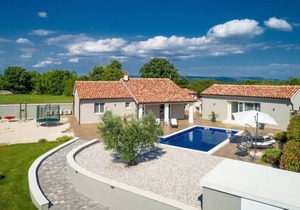 2 bedroom accommodation in Filipana