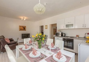 2 bedroom accommodation in Metkovic