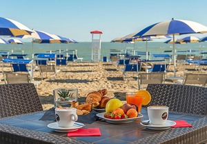 2 bedroom accommodation in Albarella RO