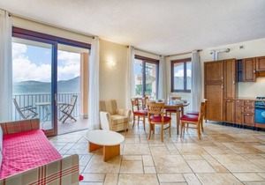 2 bedroom accommodation in Oggebbio VB