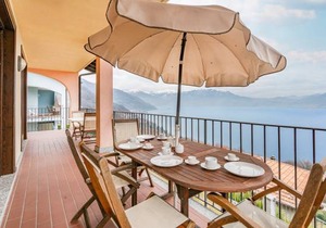 2 bedroom accommodation in Oggebbio VB