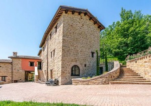 2 bedroom accommodation in Camerino
