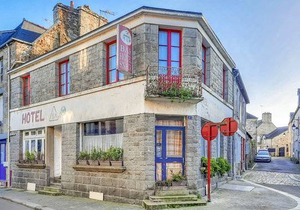 2 bedroom accommodation in Antrain