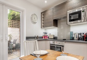 2 bedroom accommodation in Cheltenham