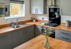 2 bedroom accommodation in Little Weighton, Nr Beverley