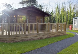 2 bedroom accommodation in Corton, near Lowestoft