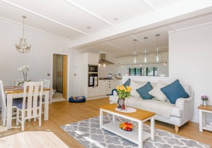 2 bedroom accommodation in Corton, near Lowestoft