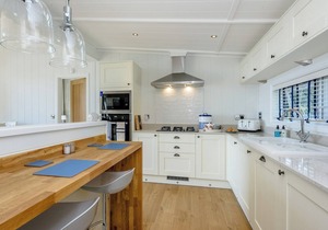 2 bedroom accommodation in Corton, near Lowestoft