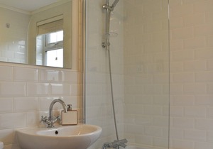 2 bedroom accommodation in Corton, near Lowestoft